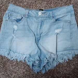 Jean shorts for the beach or something else